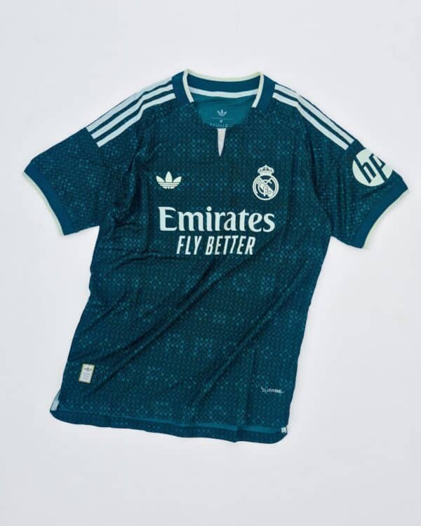 REAL MADRID AWAY 26/27 PLAYER VERSION